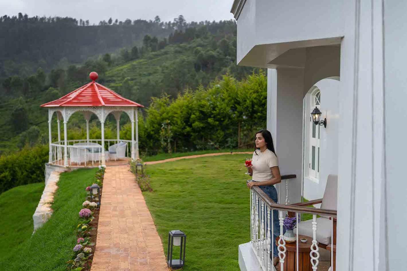 Lohonostays Villa Lansdowne Coonoor Exterior photo